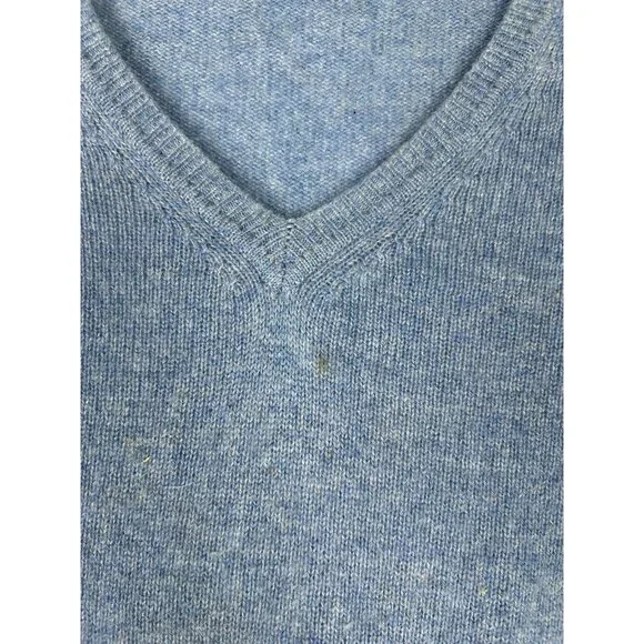Adrienne Vittadini Womens 100% 2 Ply Cashmere Sweater Blue V-Neck Long Sleeve M - Picture 10 of 10